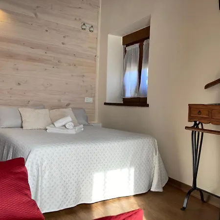 Nyaraló Casa Elena Con Wifi Y Parking Gratuito Onís