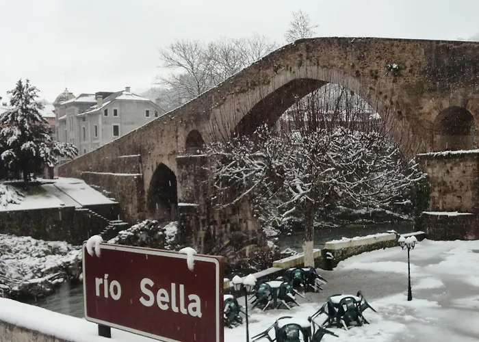 Casa Elena Con Wifi Y Parking Gratuito * Onís